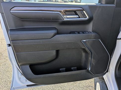 Used 2023 Chevrolet Silverado 1500 LT image 12