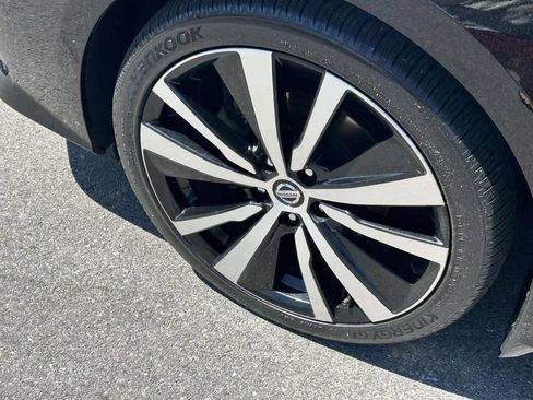 Used 2020 Nissan Altima 2.5 SR FWD image 9