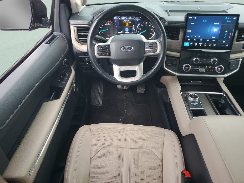 Used 2024 Ford Expedition Max Limited RWD image 12