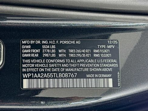 New 2026 Porsche Macan image 33