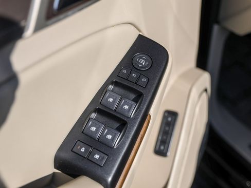 Used 2019 GMC Yukon Denali w/ Open Road Package image 25