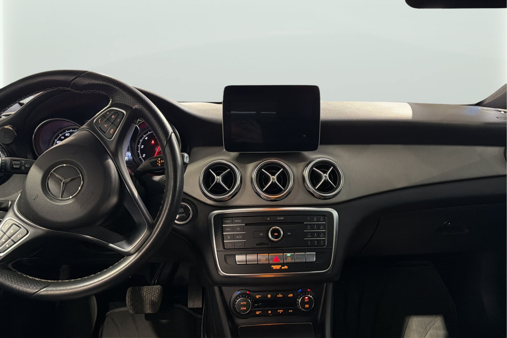 Used 2018 Mercedes-Benz GLA 250 image 15