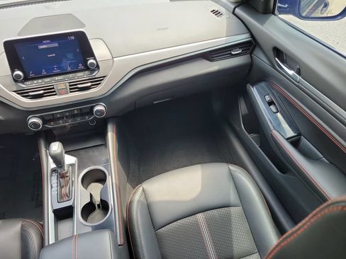 Certified 2023 Nissan Altima 2.5 SR FWD image 21