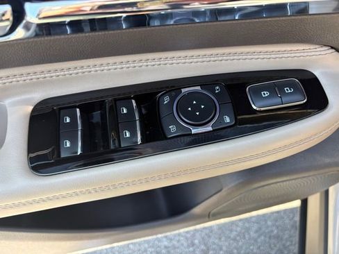 Used 2024 Lincoln Corsair FWD image 11
