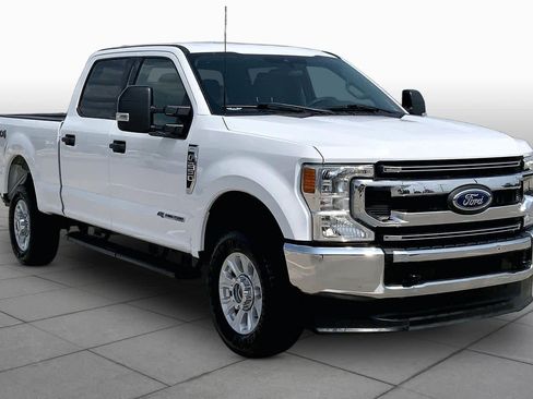 Used 2022 Ford F250 XLT AWD/4WD image 3