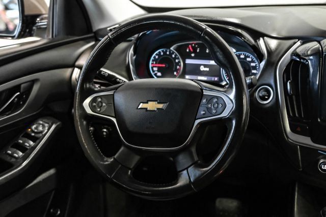 Used 2020 Chevrolet Traverse LT FWD image 18
