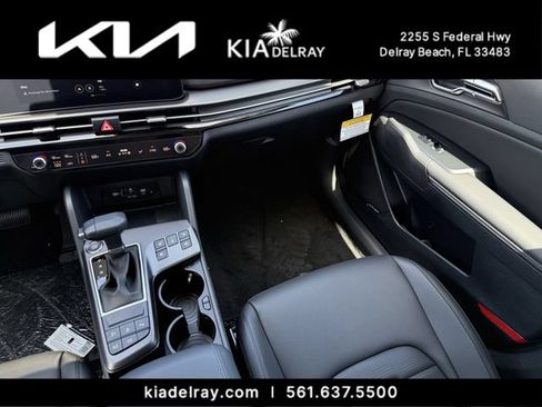 New 2026 Kia Sportage SX FWD image 14