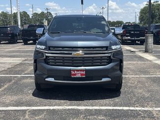 Used 2021 Chevrolet Suburban Premier w/ Premium Package RWD video 2