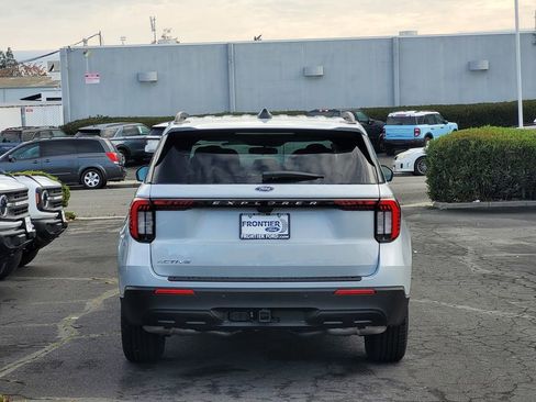 New 2026 Ford Explorer Active image 28