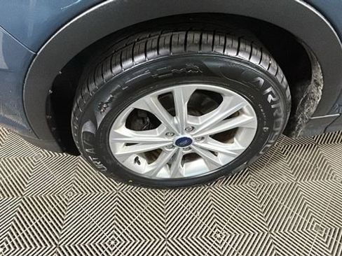 Used 2019 Ford Escape SE FWD image 10