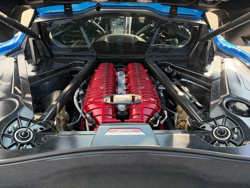 Used 2025 Chevrolet Corvette Z06 w/ Chrome Exterior Badge Package image 28