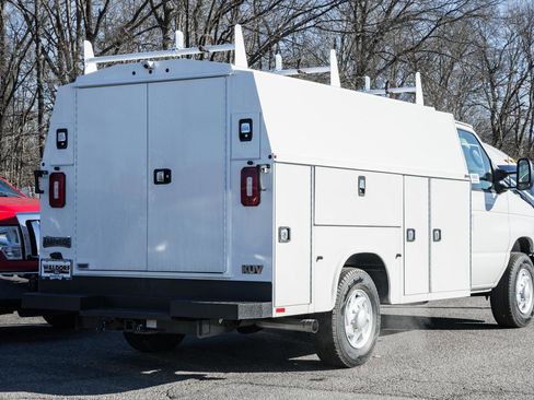 New 2026 Ford E-350 and Econoline 350 Super Duty w/ Power Equipment Group image 5