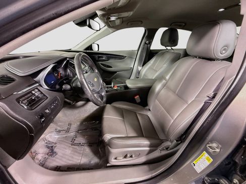 Used 2017 Chevrolet Impala LT w/ Leather Package FWD image 21