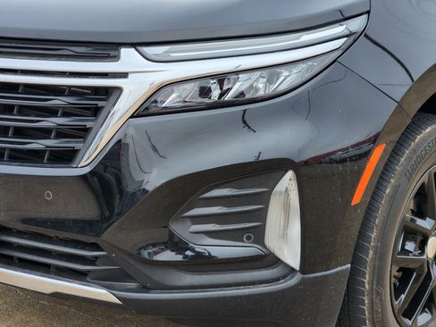 Used 2024 Chevrolet Equinox LT image 10