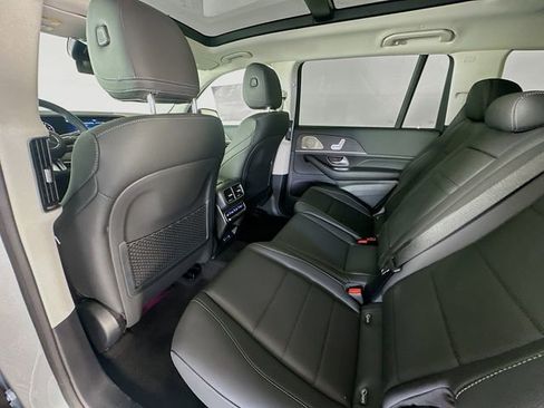 New 2026 Mercedes-Benz GLS 450 4MATIC image 25