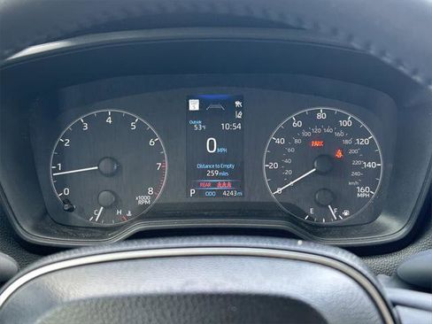 Certified 2025 Toyota Corolla Cross LE image 30