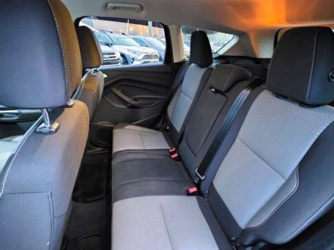 Used 2017 Ford Escape SE w/ Equipment Group 201A image 30