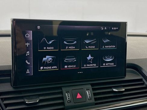 Used 2023 Audi Q5 2.0T Premium w/ Convenience Package image 15