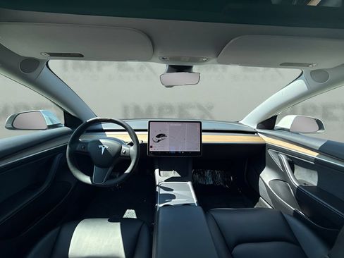 Used 2021 Tesla Model 3 Standard Range Plus RWD image 8