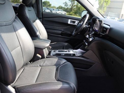 Used 2022 Ford Explorer ST w/ Equipment Group 401A AWD/4WD image 15