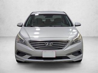 Used 2016 Hyundai Sonata SE video 2