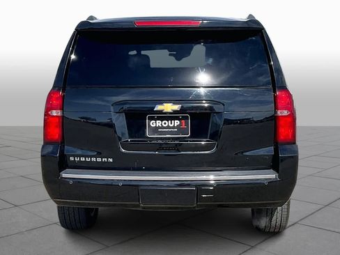 Used 2017 Chevrolet Suburban Premier image 5