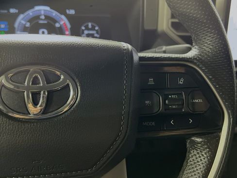 Used 2024 Toyota Tundra Limited AWD/4WD image 20