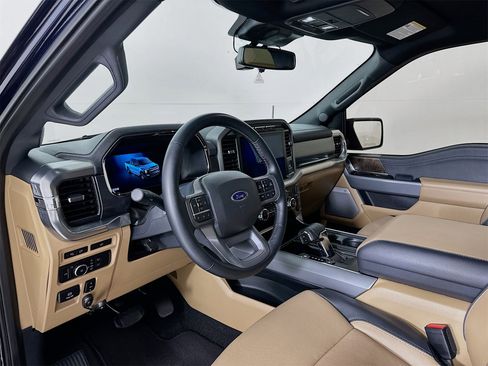 Used 2022 Ford F150 Lariat image 10