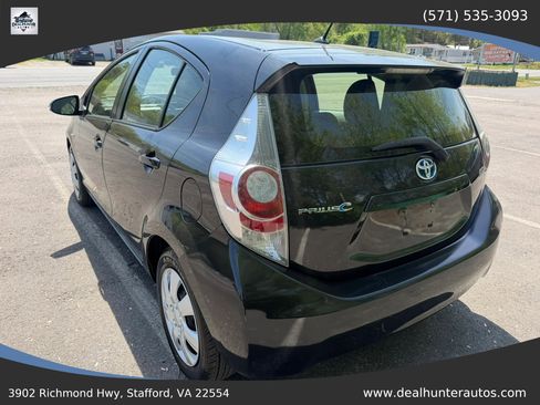 Used 2014 Toyota Prius C Two FWD image 10