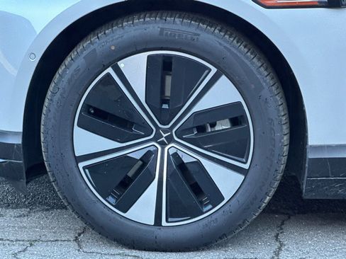 New 2026 Polestar Polestar 4 image 11
