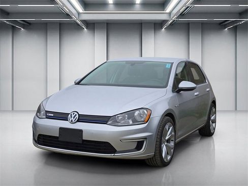 Used 2015 Volkswagen e-Golf Limited Edition image 3