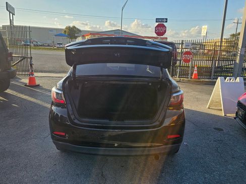 Used 2018 Toyota Yaris iA image 5