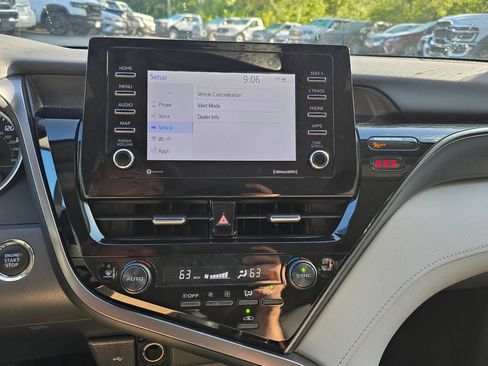 Used 2023 Toyota Camry LE w/ Convenience Package FWD image 22