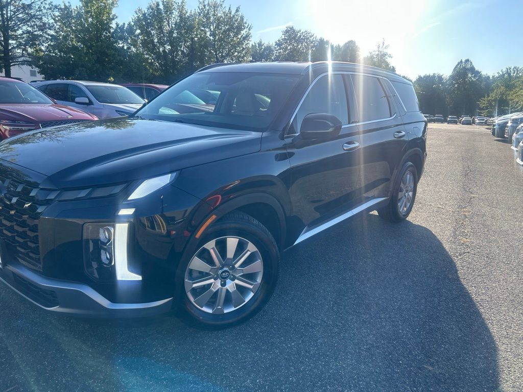 Used 2024 Hyundai Palisade SEL AWD/4WD image 2