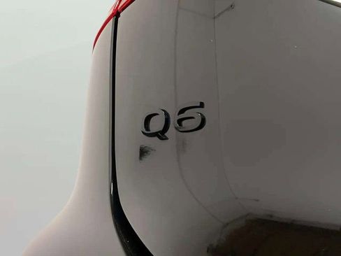 Used 2025 Audi Q6 e-tron Premium Plus w/ Premium Plus image 40