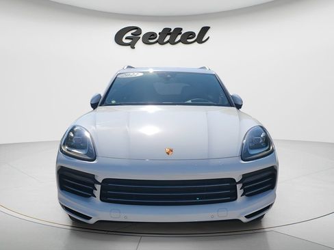 Used 2022 Porsche Cayenne AWD/4WD image 2