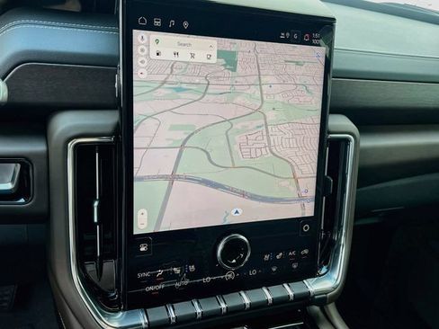 New 2026 GMC Yukon Denali Ultimate AWD/4WD image 8