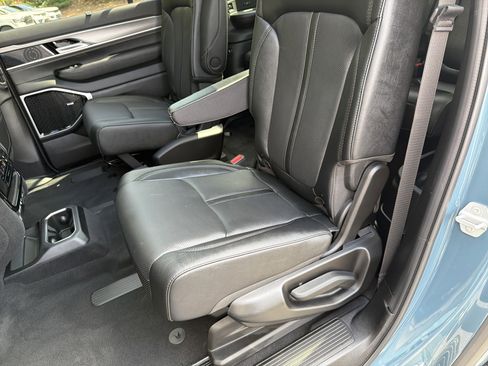 New 2026 Jeep Grand Wagoneer L Limited AWD/4WD image 26