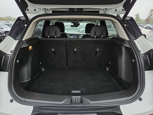 Certified 2021 Buick Encore GX Select w/ Advanced Technology Package image 29