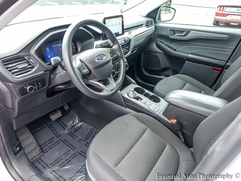 Used 2025 Ford Escape Active FWD image 9