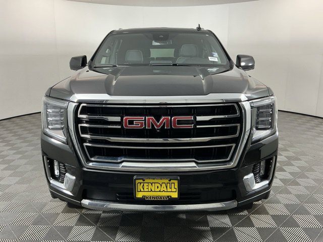 Used 2023 GMC Yukon XL SLT w/ SLT Premium Package AWD/4WD image 2