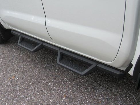 New 2026 Nissan Frontier PRO-4X w/ Pro-4x Convenience Package image 10