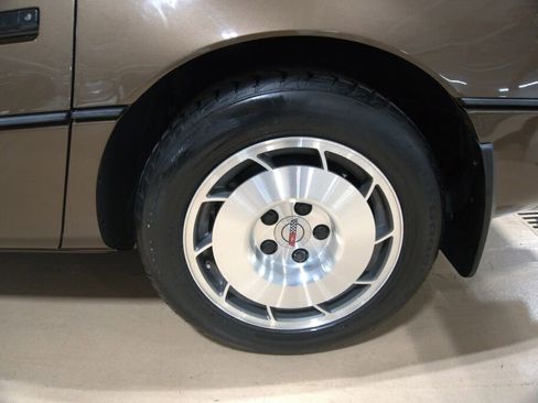 Used 1986 Chevrolet Corvette Convertible image 37