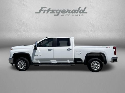 Used 2025 Chevrolet Silverado 2500 LT w/ Convenience Package AWD/4WD image 8
