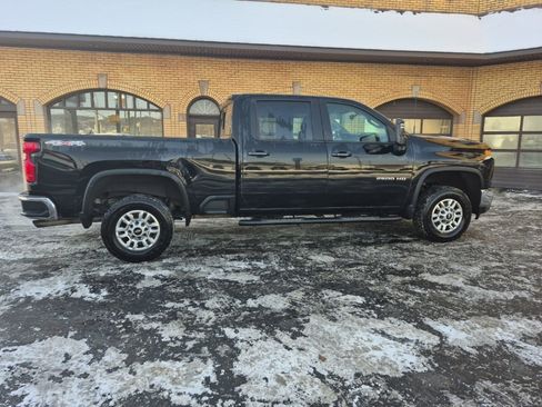 Used 2023 Chevrolet Silverado 2500 LT w/ Convenience Package image 8