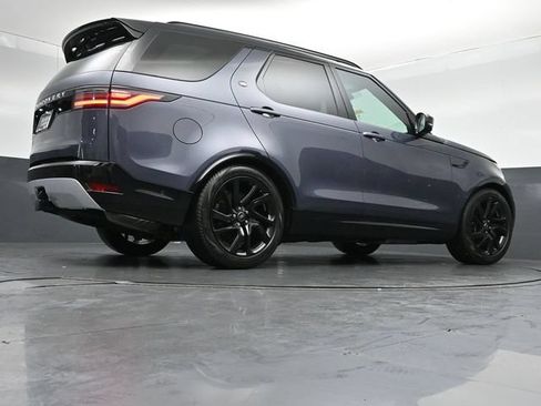 Used 2024 Land Rover Discovery Metropolitan Edition AWD/4WD image 44