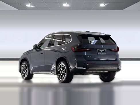 Used 2025 BMW X1 xDrive28i w/ Convenience Package AWD/4WD image 3