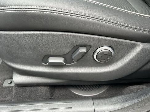 New 2026 Genesis GV70 2.5T Advanced image 22