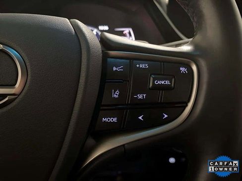 Used 2024 Lexus ES 350 image 40