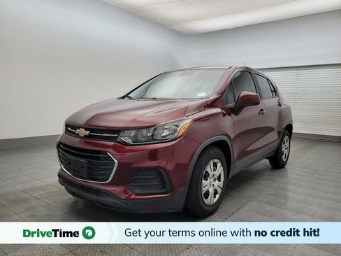 Used 2017 Chevrolet Trax LS image 1